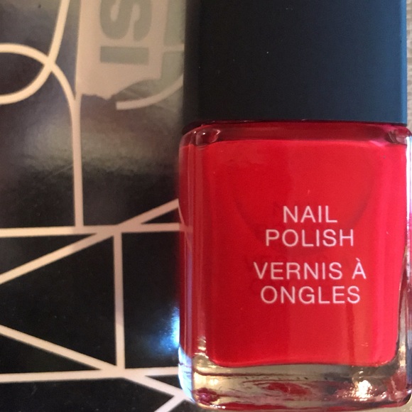 Narssist Makeup - Picture 4 of 4